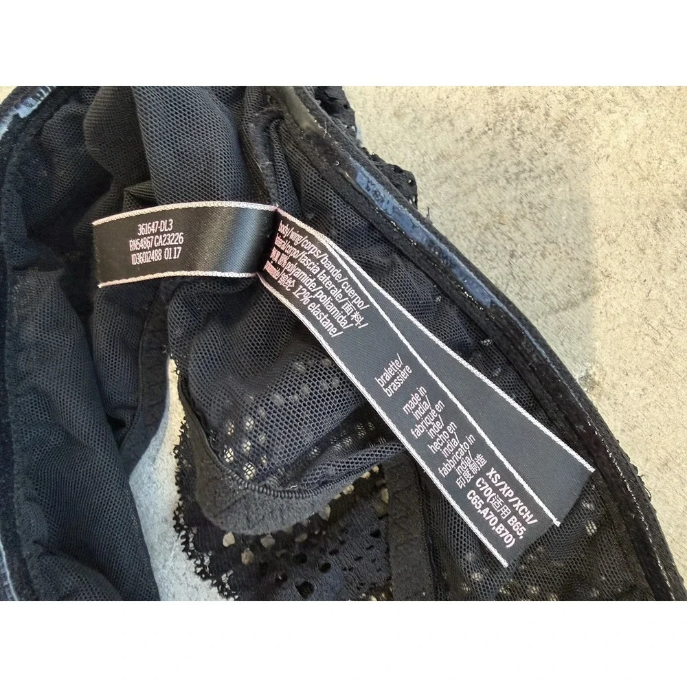 Victoria's Secret XS Black Lace Flounce Bandeau Bralette Strapless 361647